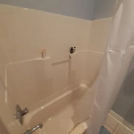 Cozy Turret Room At Nottingham Place In Wise With Plush Queen Bed, Private Detached Full Bath Exterior foto