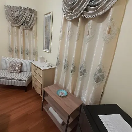 Cozy Turret Room At Nottingham Place In Wise With Plush Queen Bed, Private Detached Full Bath Exterior foto