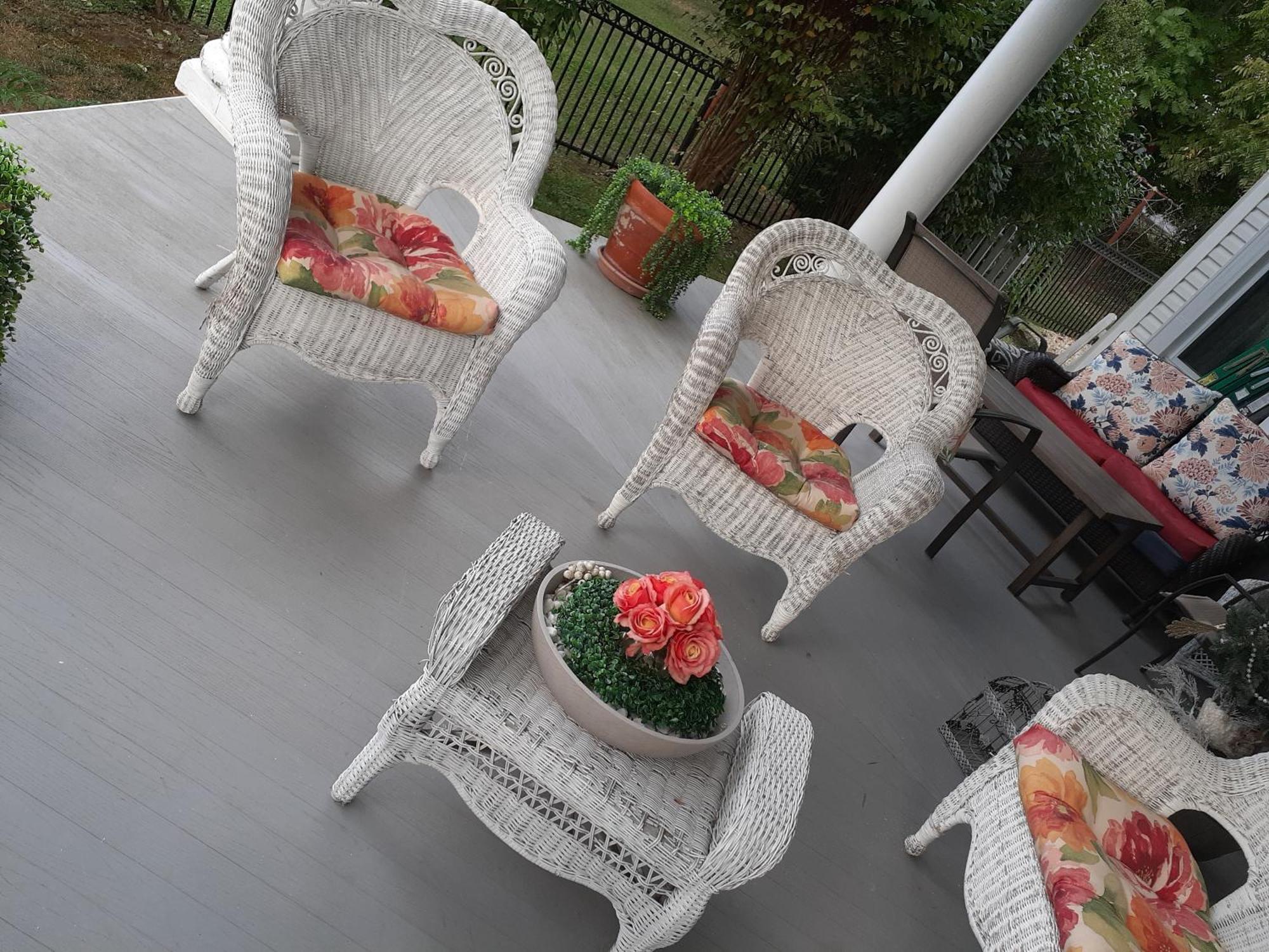 Cozy Turret At Nottingham Place In With Plush Queen Bed, Private Detached Full Bath * Wise